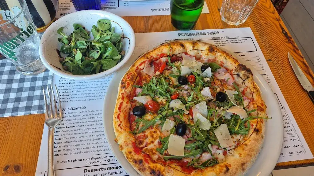 La petite reine Restaurant in Duclair