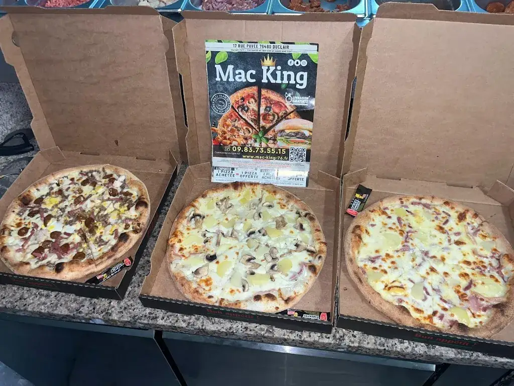 Mac King_Duclair_slider_image_3