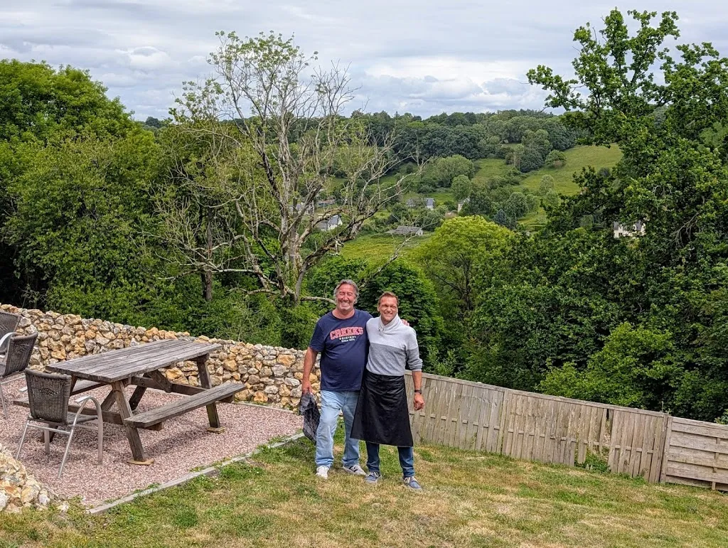 Cyrielle Chalbos_Audiscret_Équemauville_review