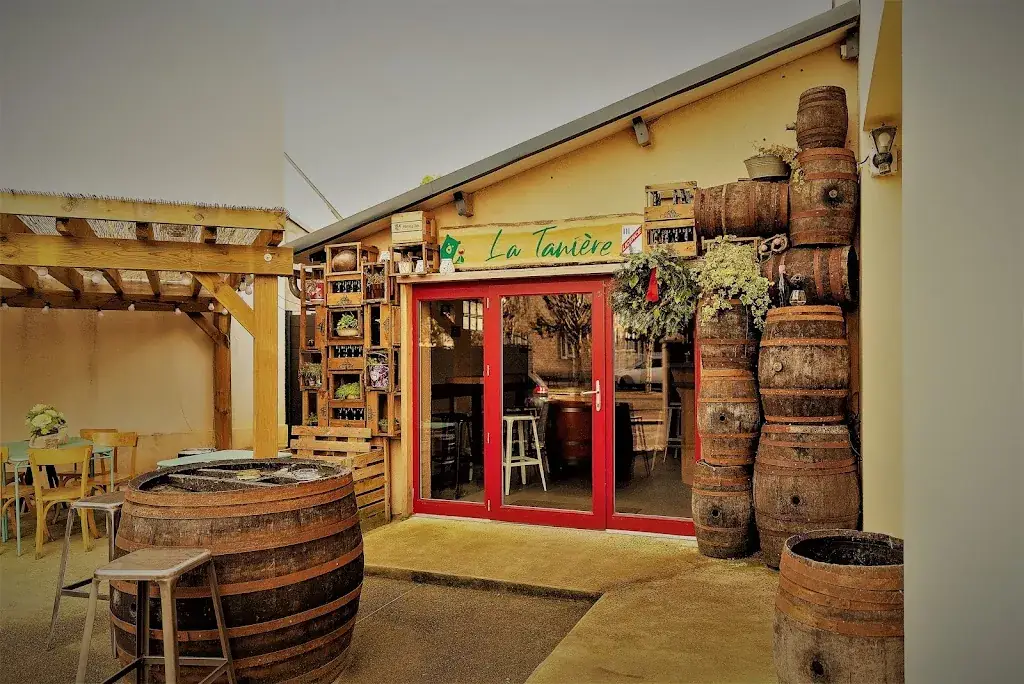 Cave du Presbytère_Écouché-les-Vallées_slider_image_3