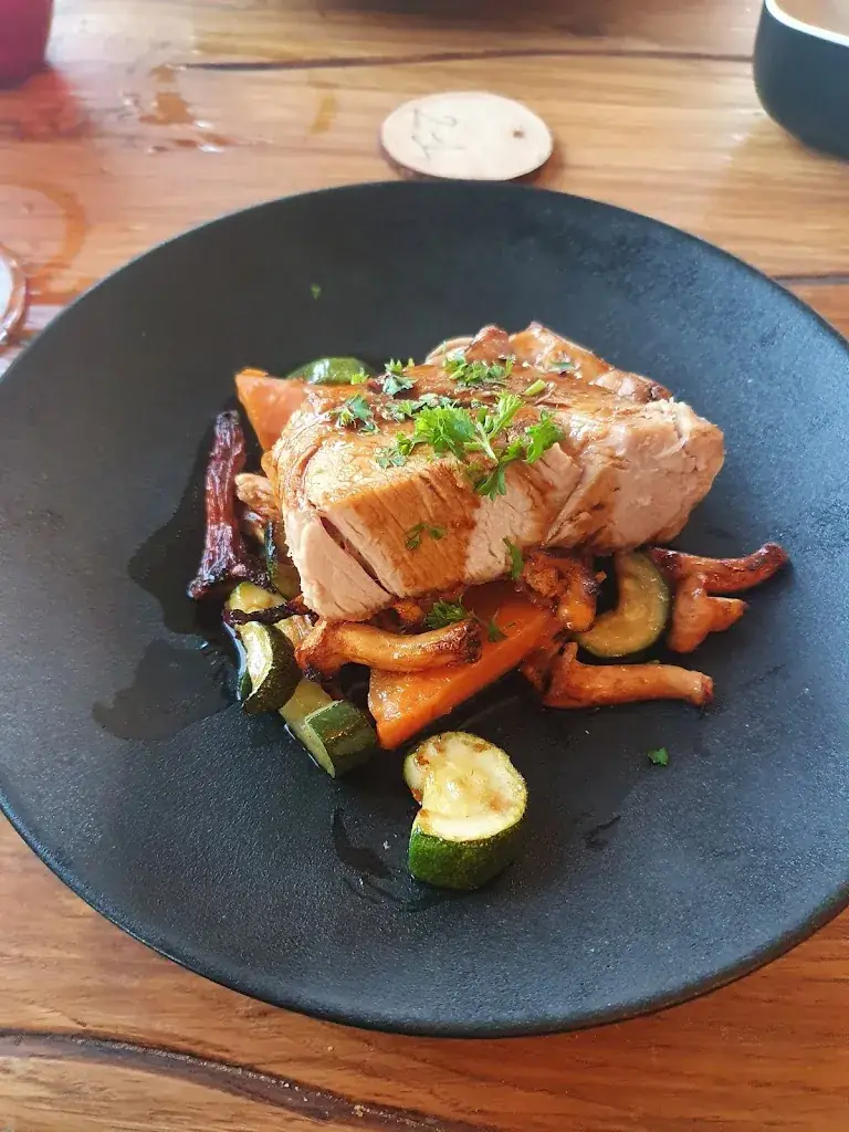 Aaron Killalea_Juste à Coté_Saint-Romain-de-Colbosc_review