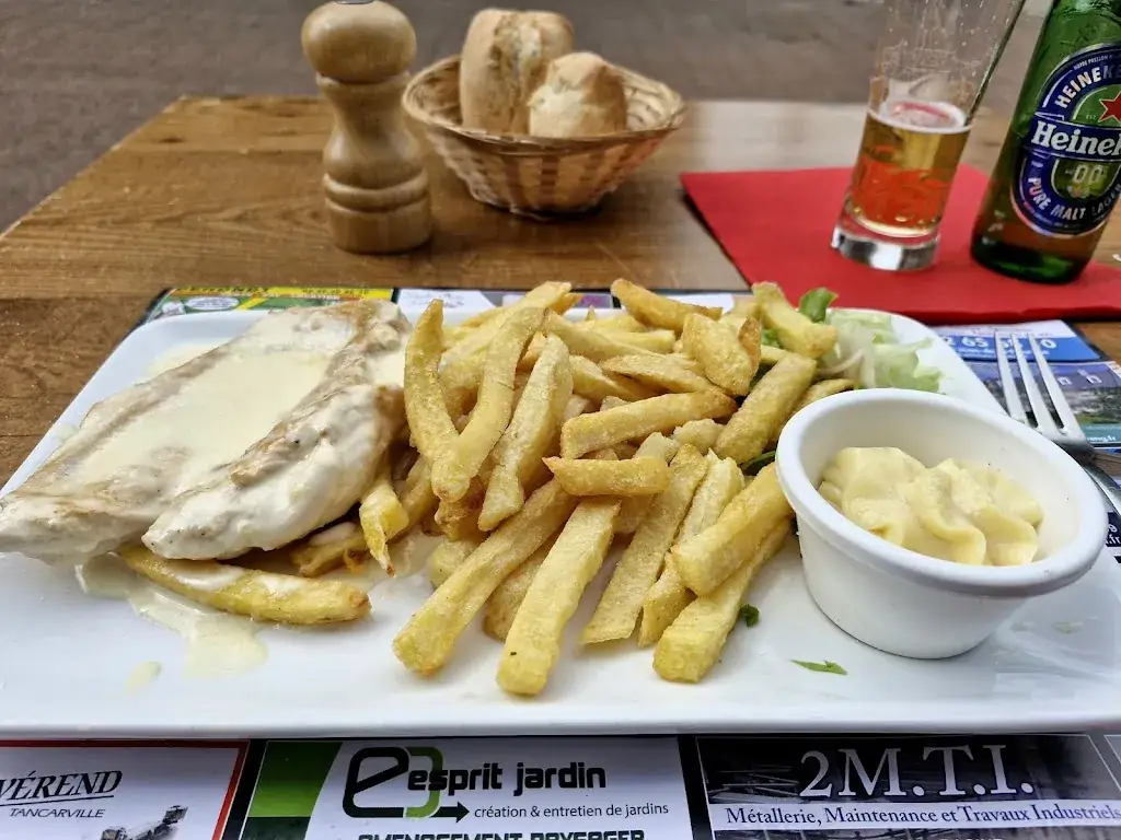 Café des Halles_Saint-Romain-de-Colbosc_slider_image_2