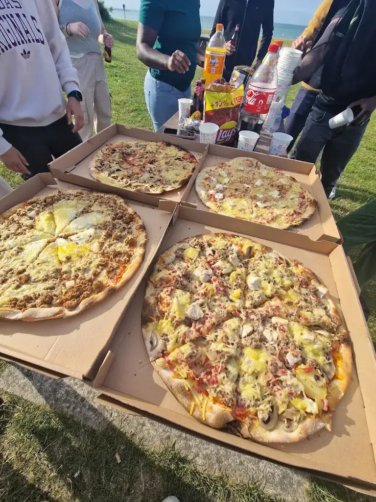 A Rena d'Oro Restaurant in Cherbourg-en-Cotentin