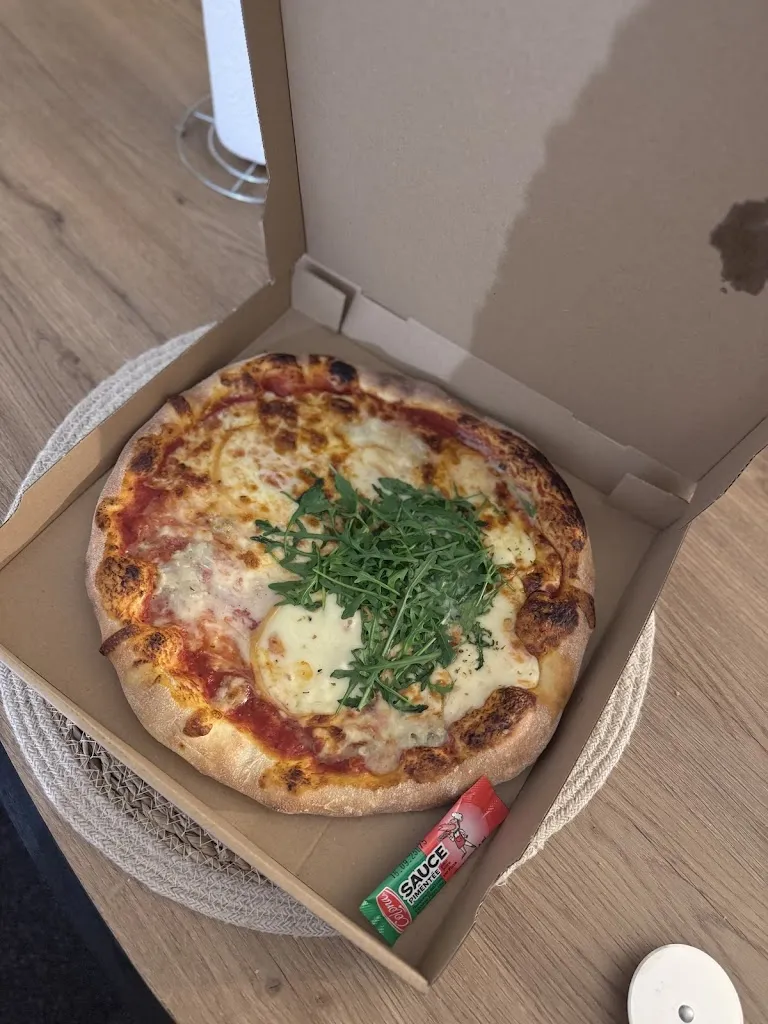 Ma-ma Pizza_Cherbourg-en-Cotentin_slider_image_3