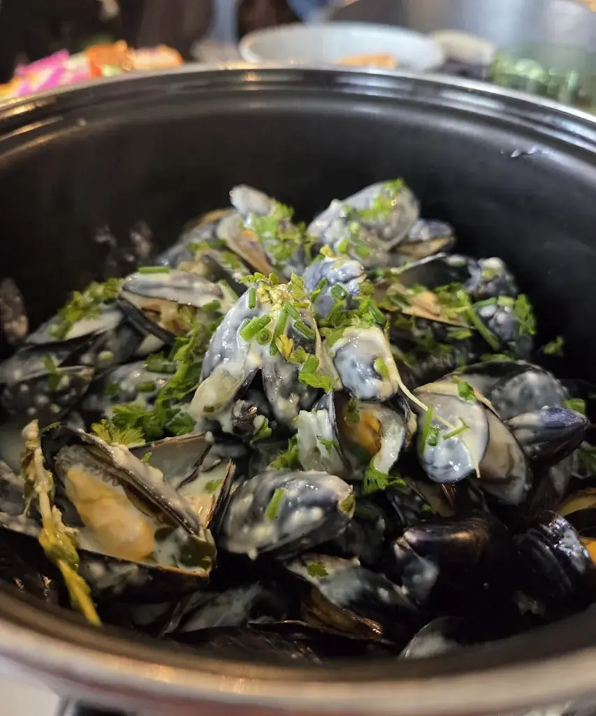 Sey Ha Sok_La Flottille_Étretat_recensione