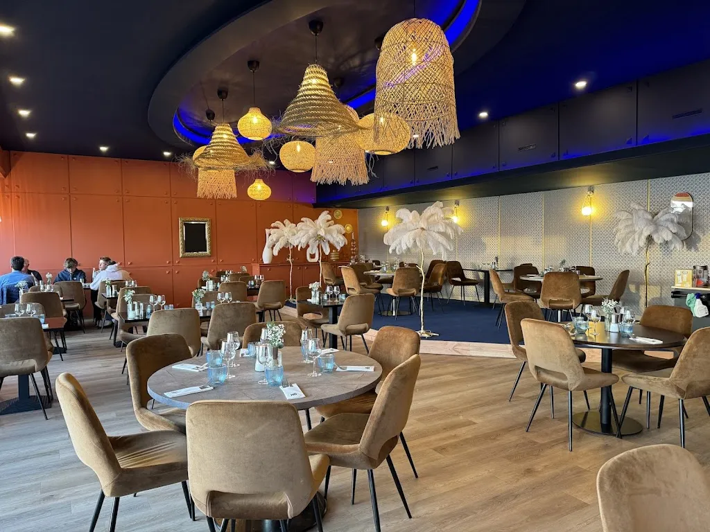 Le Homard Bleu_Étretat_slider_image_1