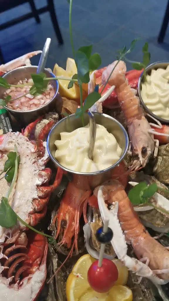 Le Homard Bleu_Étretat_slider_image_2