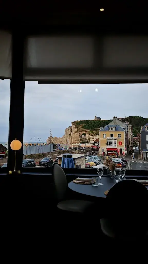 dirk pauwels_L'Huitrière_Étretat_review