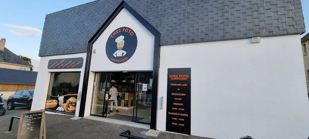 CHEZ POTO Restaurant in Évrecy