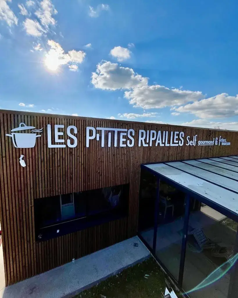 Les P'tites Ripailles_Étrépagny_slider_image_3