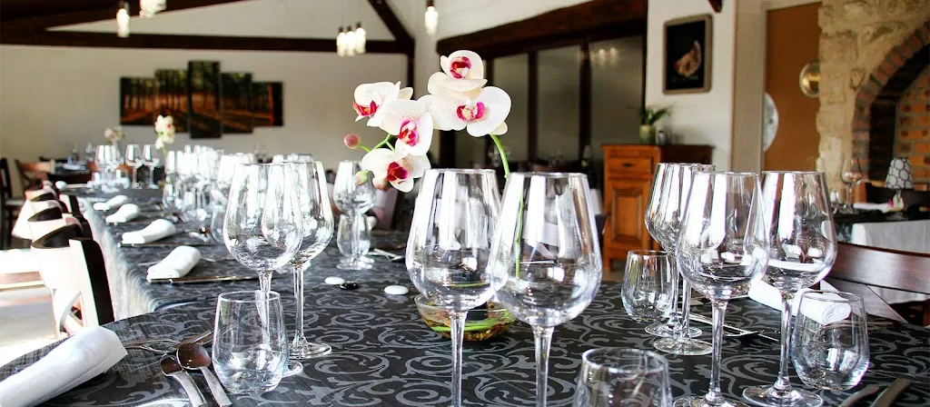 Auberge de la Forêt_Morgny_slider_image_1