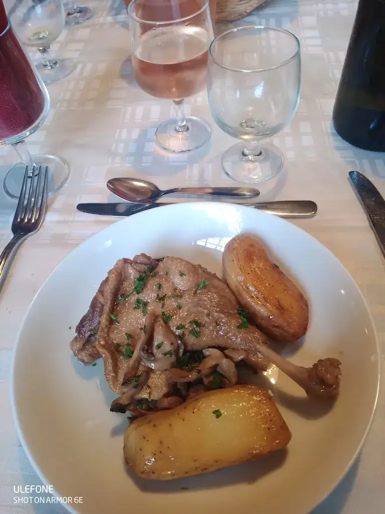 Auberge De La Côte Blanche_Ézy-sur-Eure_slider_image_2