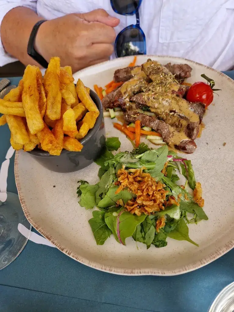 Tom (Bozz)_Le Vauquelin_Falaise_recensione