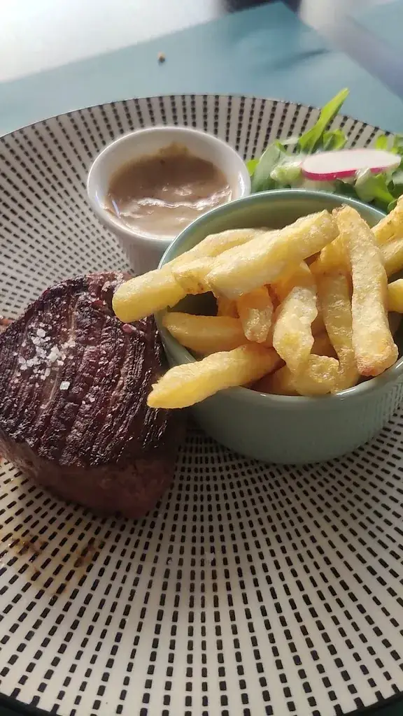 Le Vauquelin_Falaise_slider_image_2