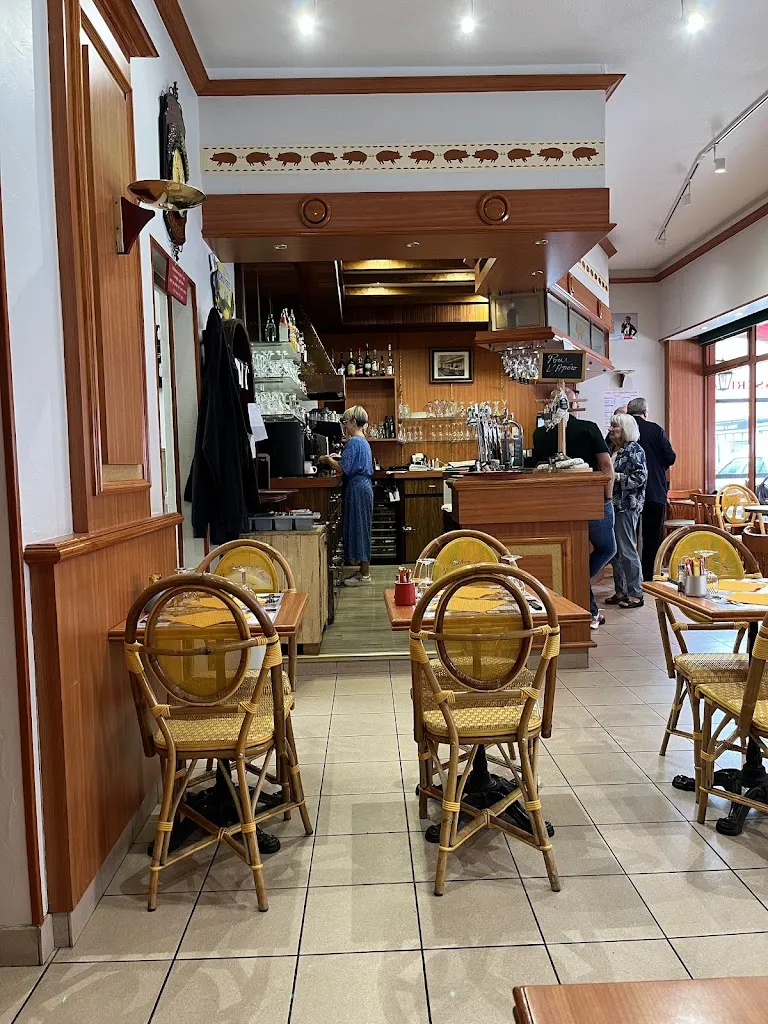 Au Cochon de Lait_Falaise_slider_image_3