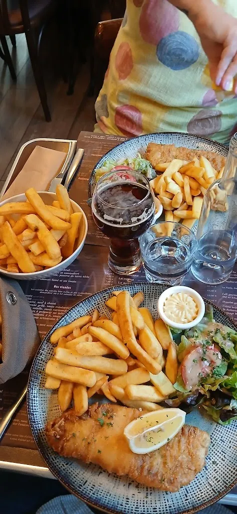 Robert Hawkins_Le Gars de Falaise_Falaise_review