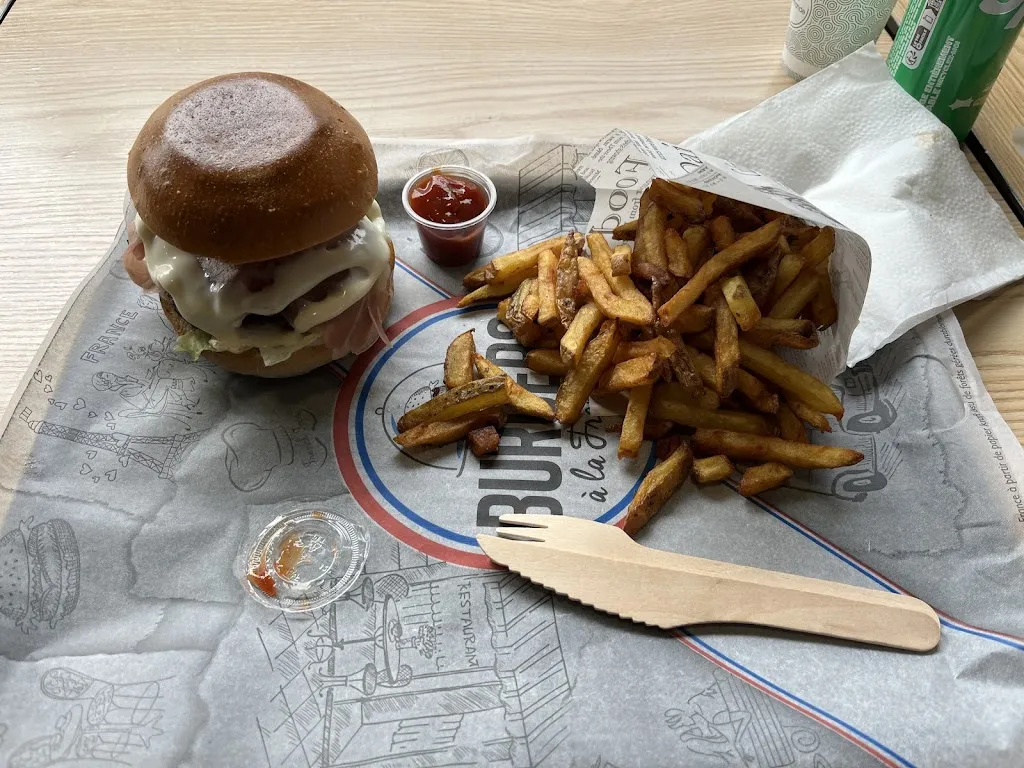 Chez Poto Falaise_Falaise_slider_image_2