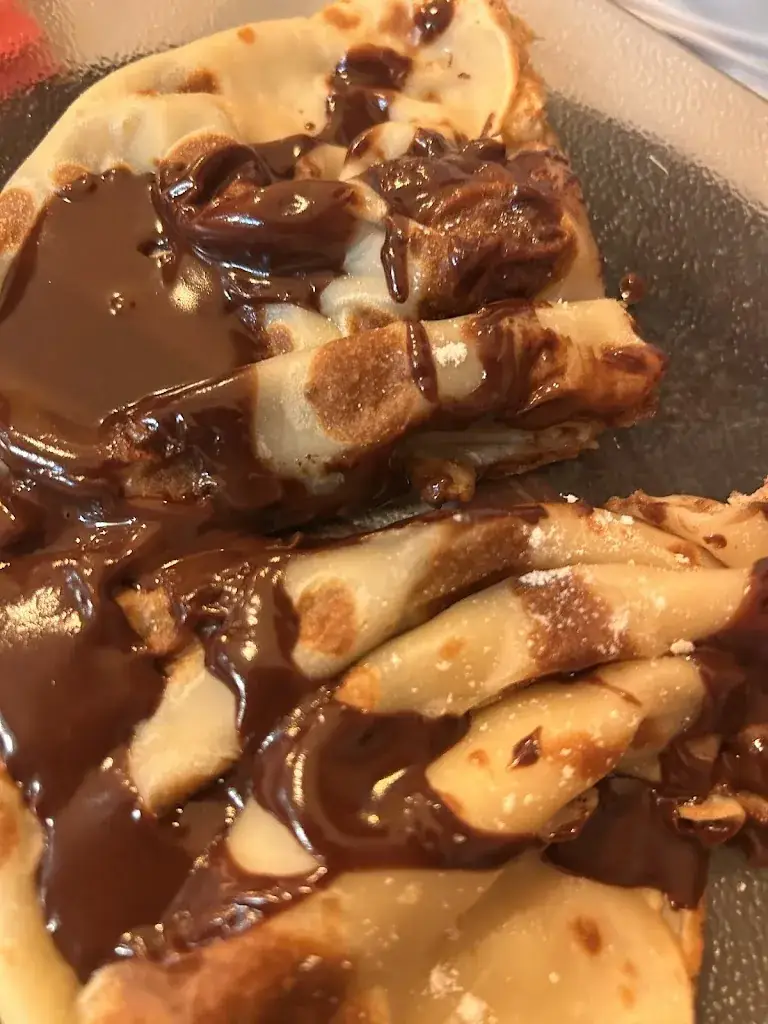 Jacques AYOUB_Le Rozell_Falaise_review