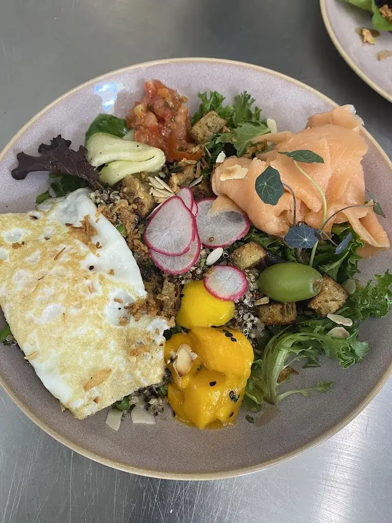 Pistache restaurant in Falaise