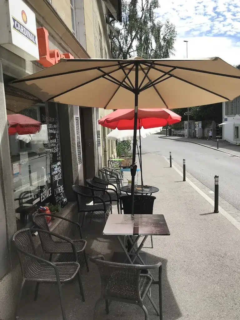 Les Falaises Café-Restaurant Fribourg ristorante a Fribourg