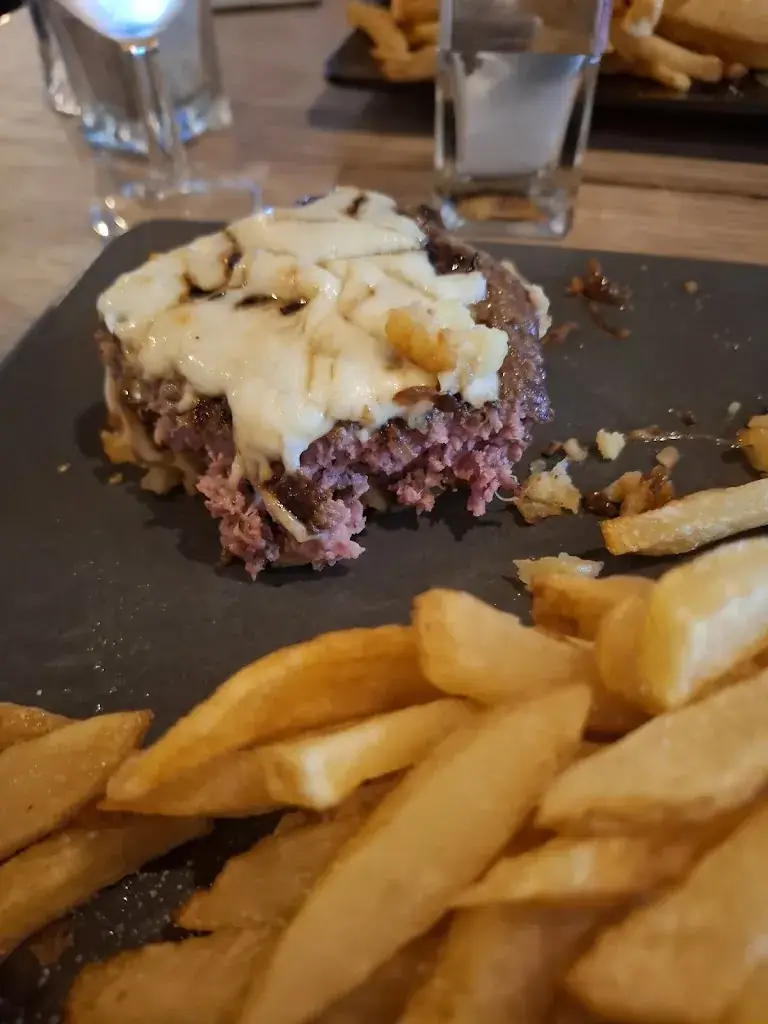 Dominic Emonds_Le Local_Pieux_recensione