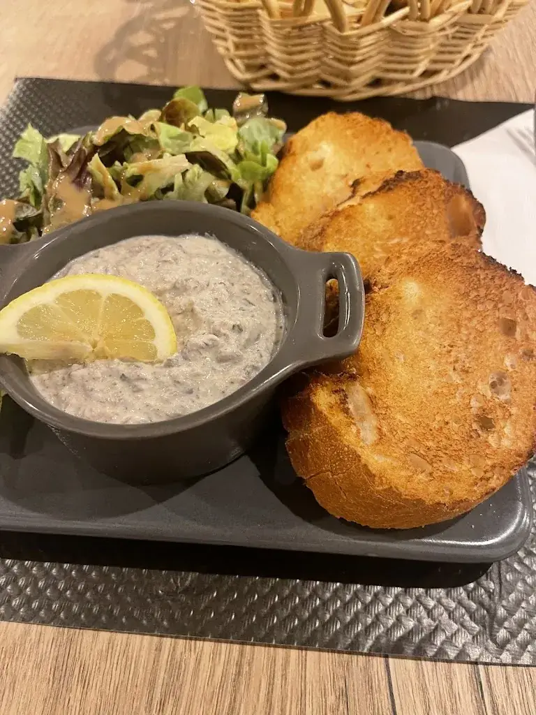 Le Local_Pieux_slider_image_2