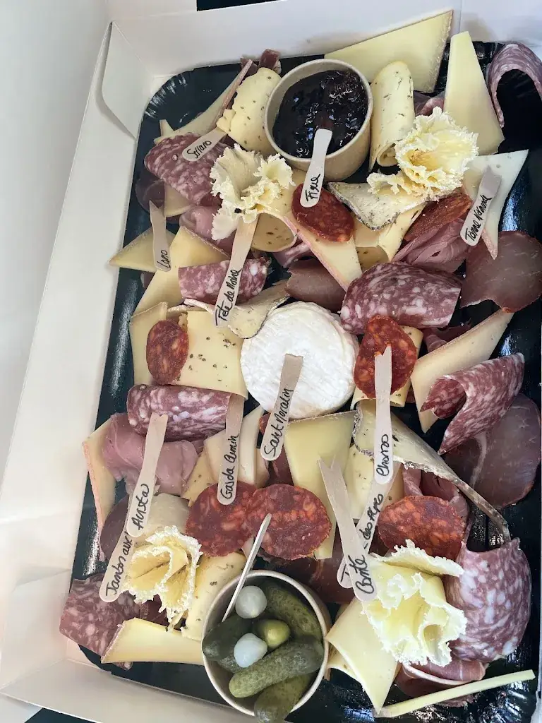 Lili_La Cave Des Tontons_Fleury-sur-Orne_review