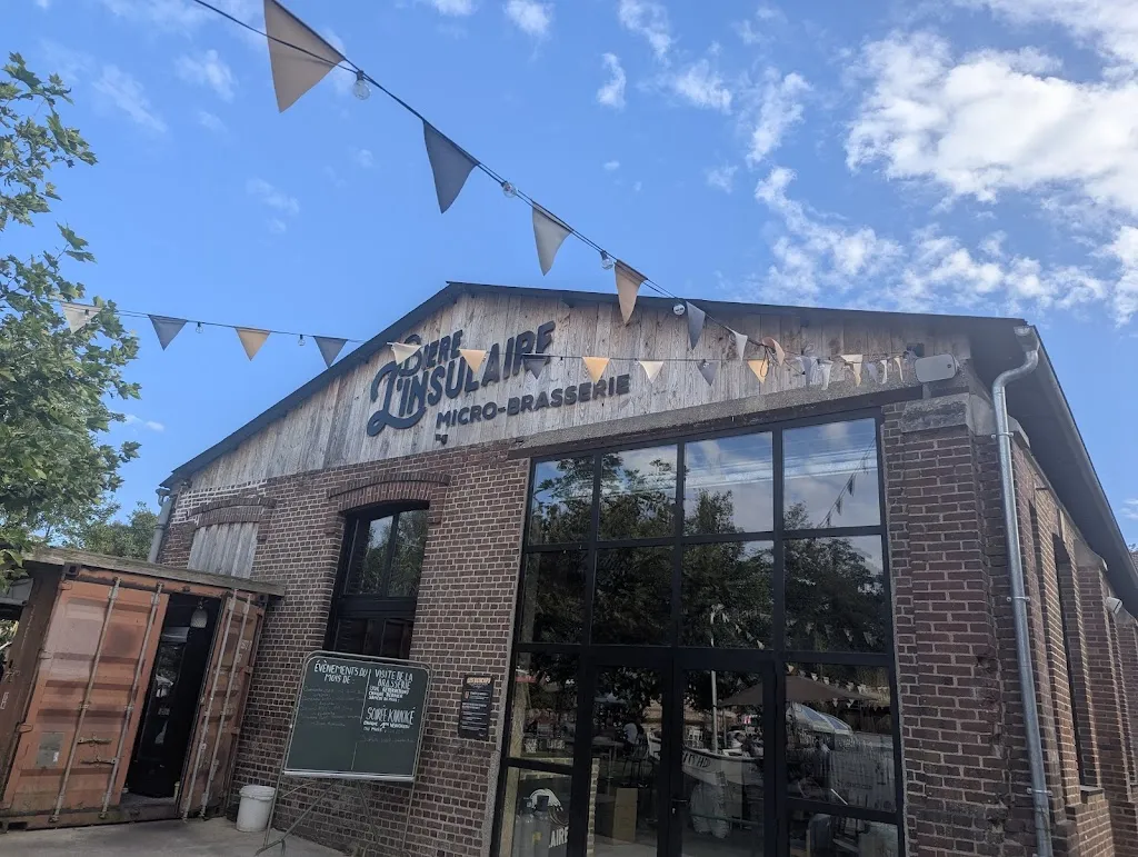 Gabriela Bega_Guinguette Insulaire_Charleval_review