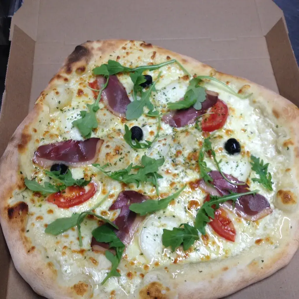 Le Petit Lyons_Lyons-la-Forêt_slider_image_2