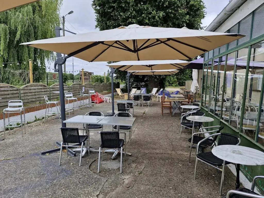 La guinguette des écluses *par Simone restaurant in Amfreville-sous-les-Monts