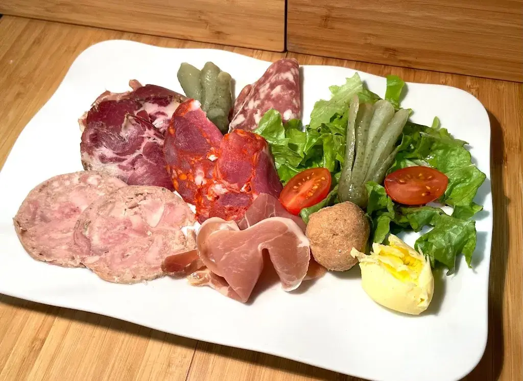 RESTAURANT LA TABLE DU DUN FONTAINE LE DUN_Fontaine-le-Dun_slider_image_2