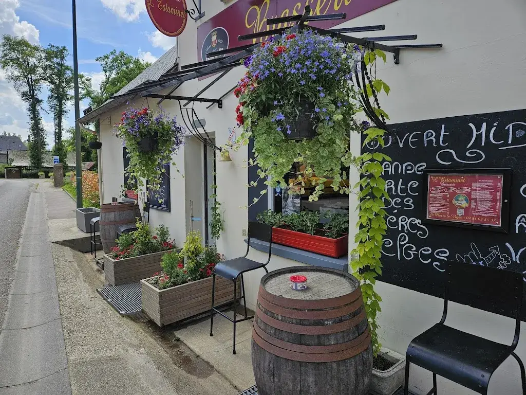 Brasserie L'Estaminet restaurant in Saint-Pierre-le-Viger