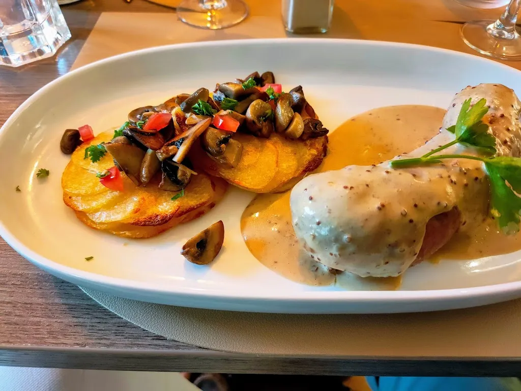 Christopher Eadon_LE 23_Gacé_review