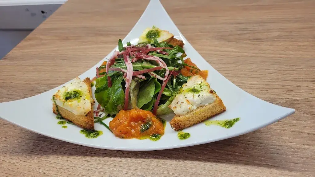 La Source_Forges-les-Eaux_slider_image_3