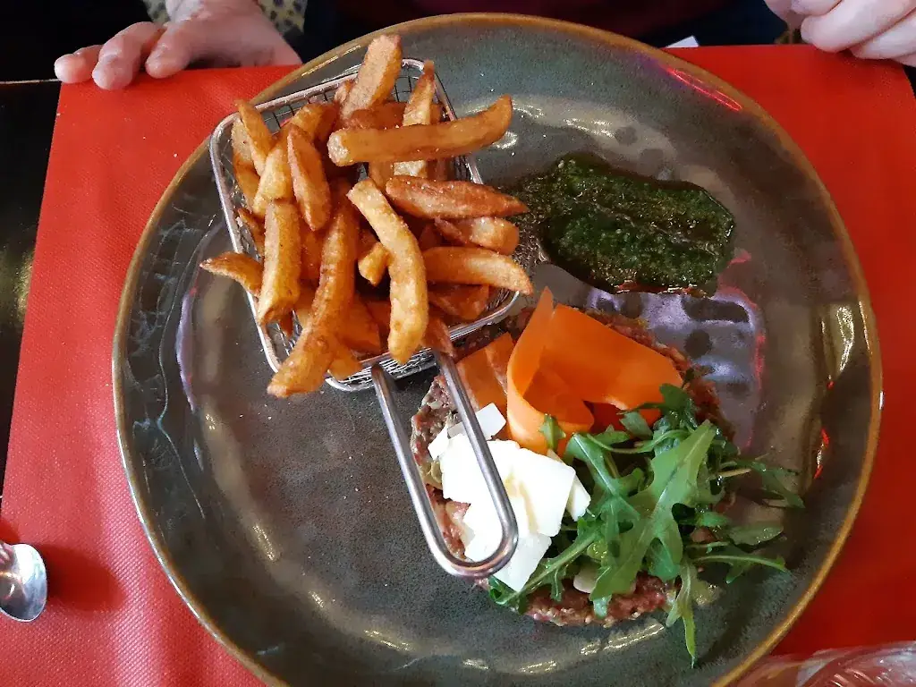 Geraldine R._Le Bistro - Casino de Forges_Forges-les-Eaux_review