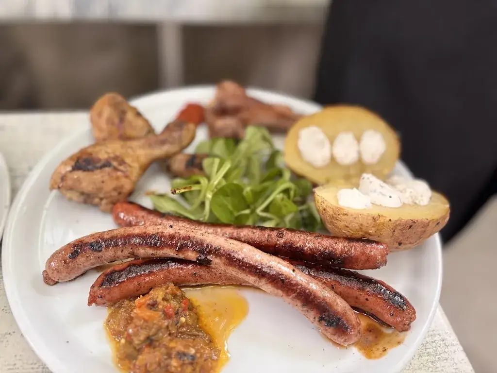 Le Mistral restaurant in Givors