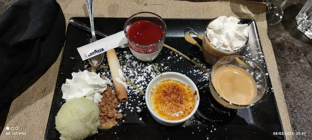 Sarah Nicholls_Les Dunes_Gouville-sur-Mer_recensione