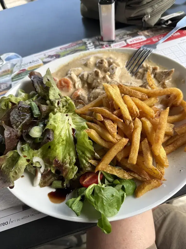 La Pointe Du Zinc_Grand-Couronne_slider_image_3