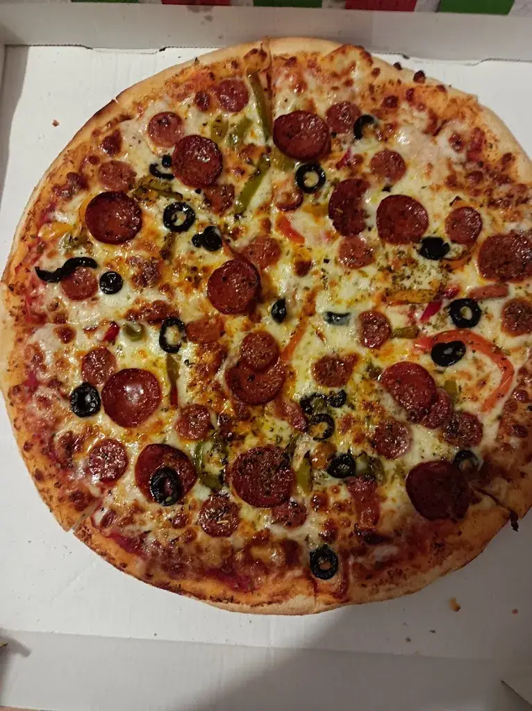 Marie-Claire PERRAULT_So pizza_Grand-Couronne_review