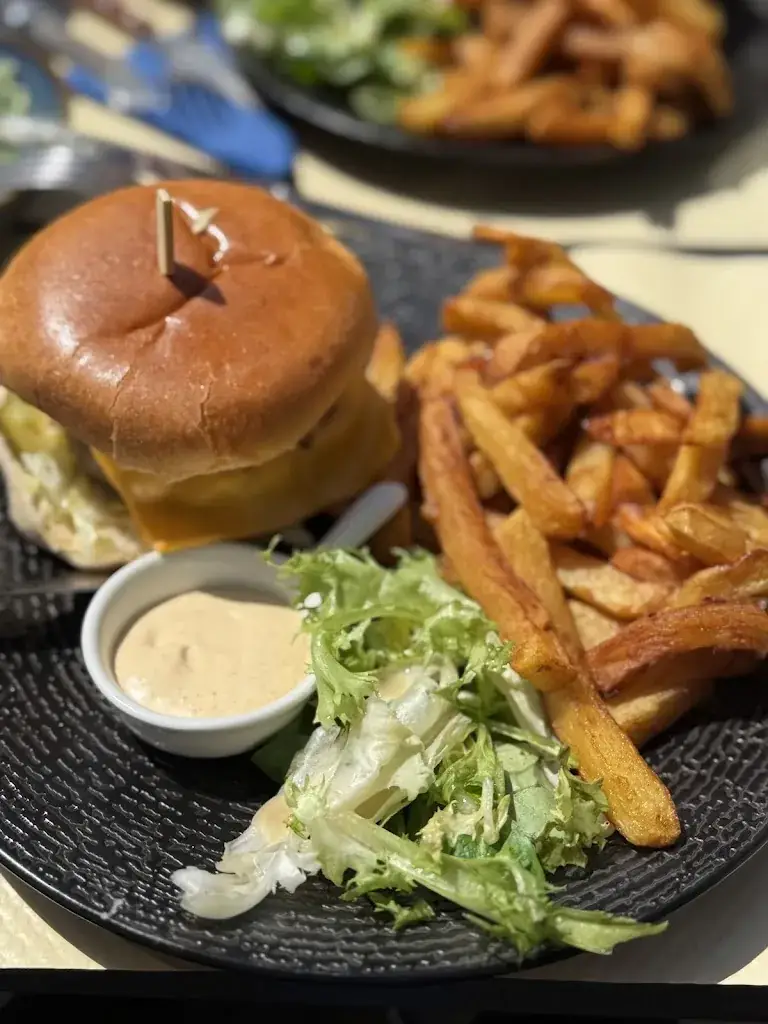 Katlyn Entz_La Cantine du Château _Grand-Couronne_review