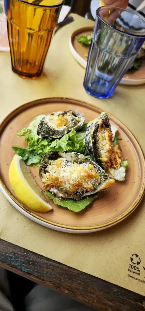 Les Grands Vilains_Granville_slider_image_3