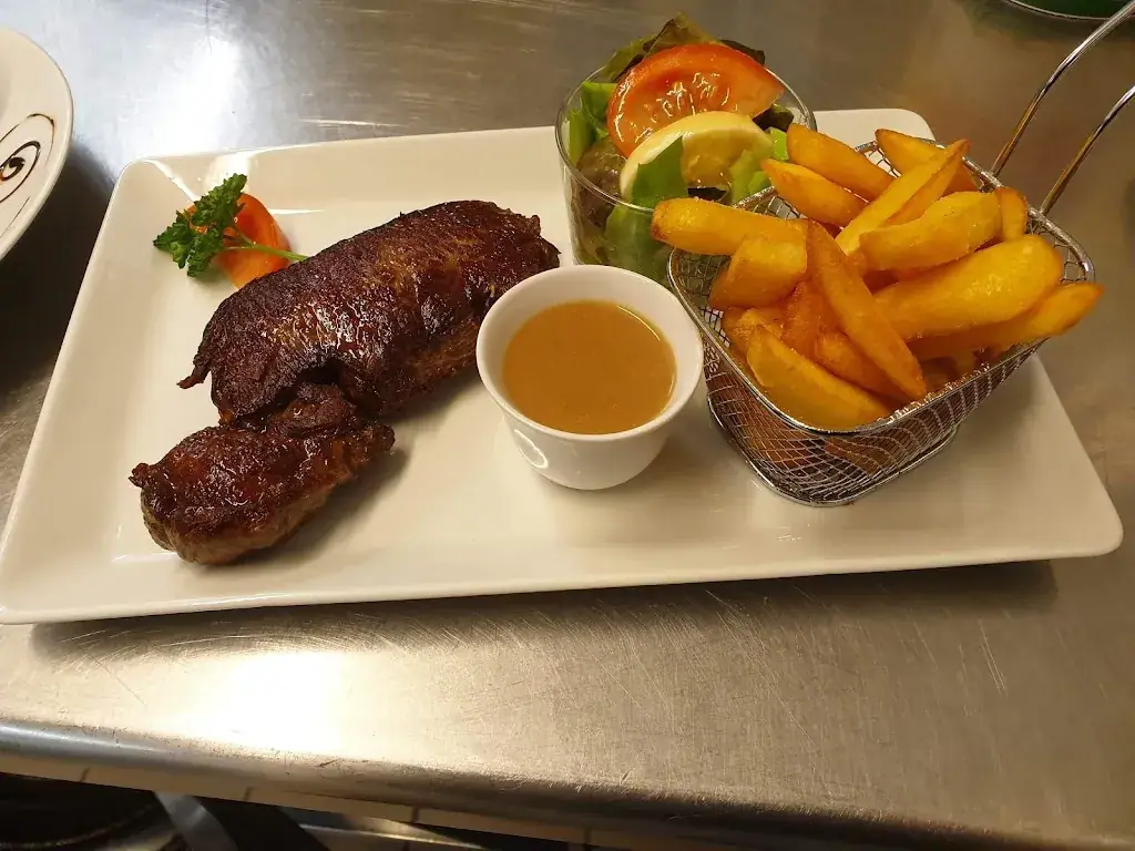 LE B'52_Gournay-en-Bray_slider_image_2