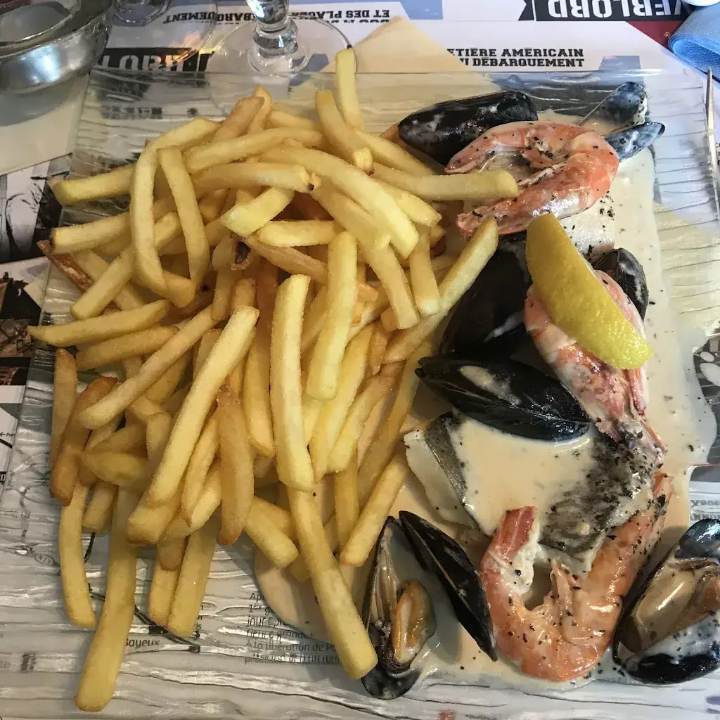 Anita Benko_La Marine_Grandcamp-Maisy_review