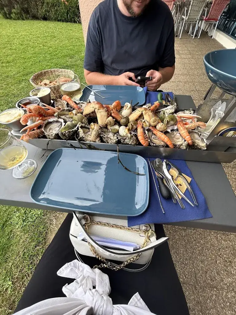 Irina Passeron_Chez Pauline - Bar à Crustacés_Grandcamp-Maisy_review