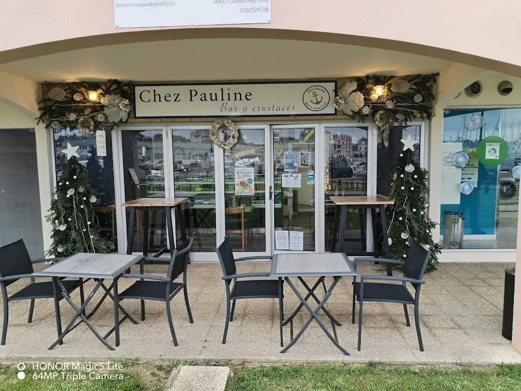 Chez Pauline - Bar à Crustacés restaurant in Grandcamp-Maisy