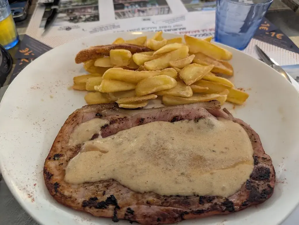 L Estran_Grandcamp-Maisy_slider_image_2