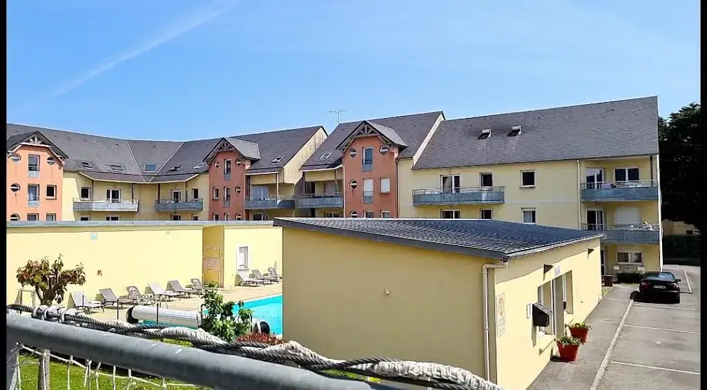 Adonis Grandcamp - Résidence Les Isles De Sola ristorante a Grandcamp-Maisy