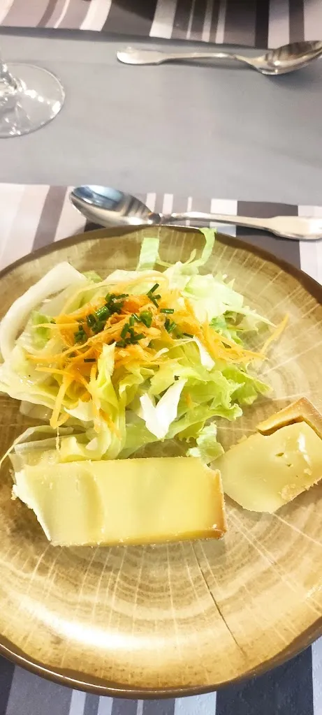 christelle stt_Le Saint Nicolas_Gravigny_review