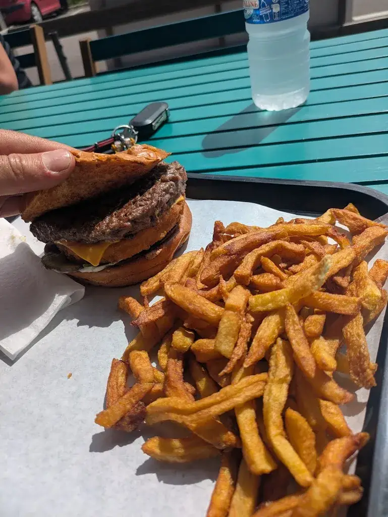 Cédric Guiriec_MyBurger - Gravigny_Gravigny_review