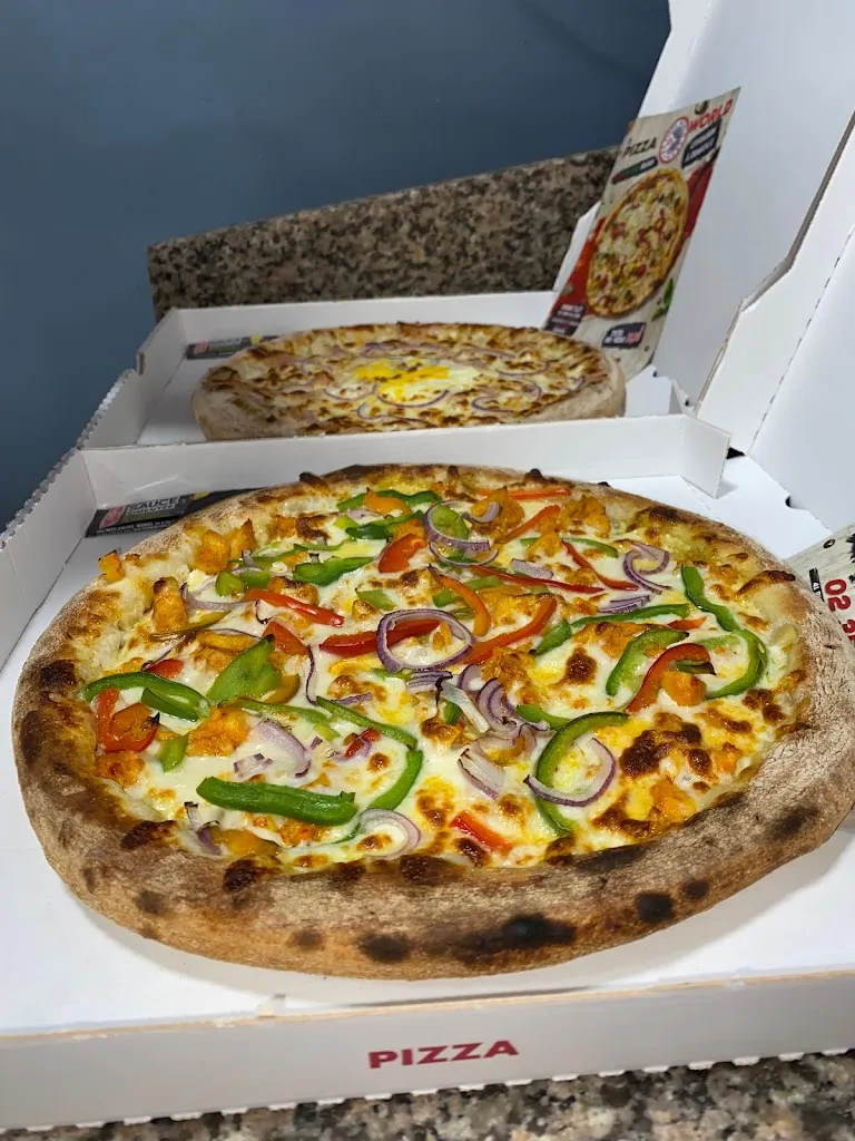 Pizza World_Gruchet-le-Valasse_slider_image_2